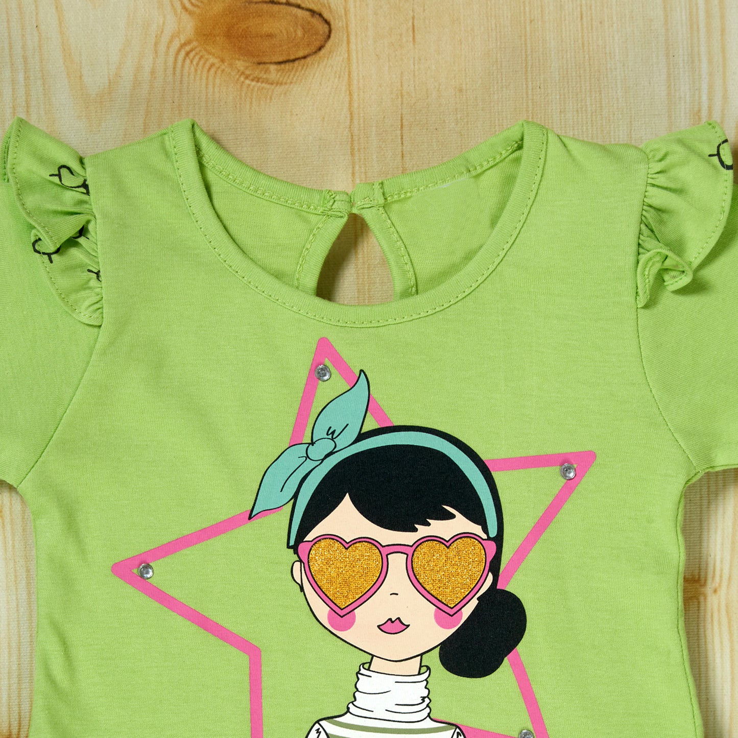 Green Full Sleeve Fashion Blogger Tshirt and Printed leggings set for girls